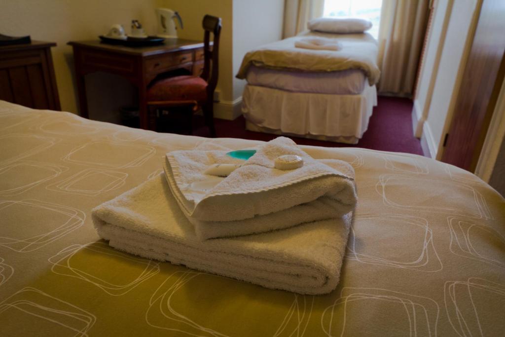 The Angel Hotel Helston Dış mekan fotoğraf